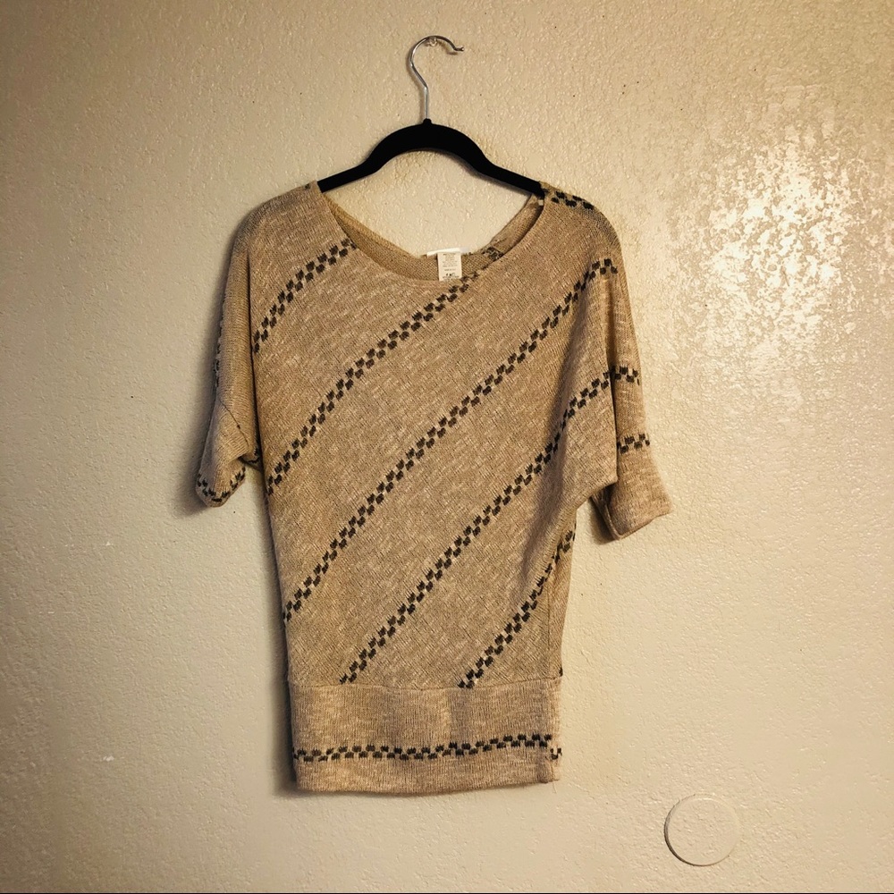 January 7 Tan Batwing 1/2 Sleeve Blouse (Medium)